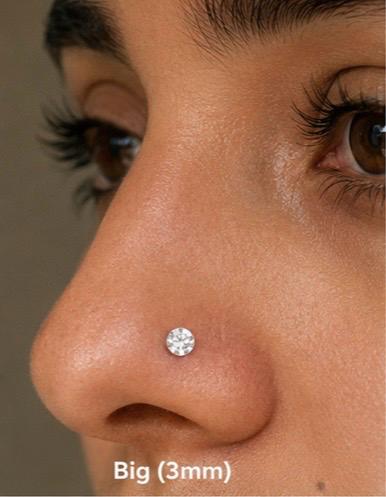 Aura Dot Nosepin