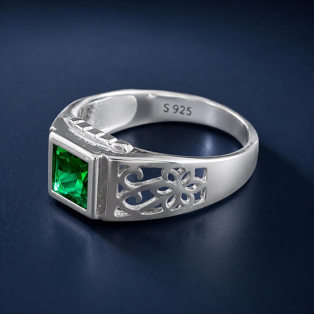 Emerald Crest Ring