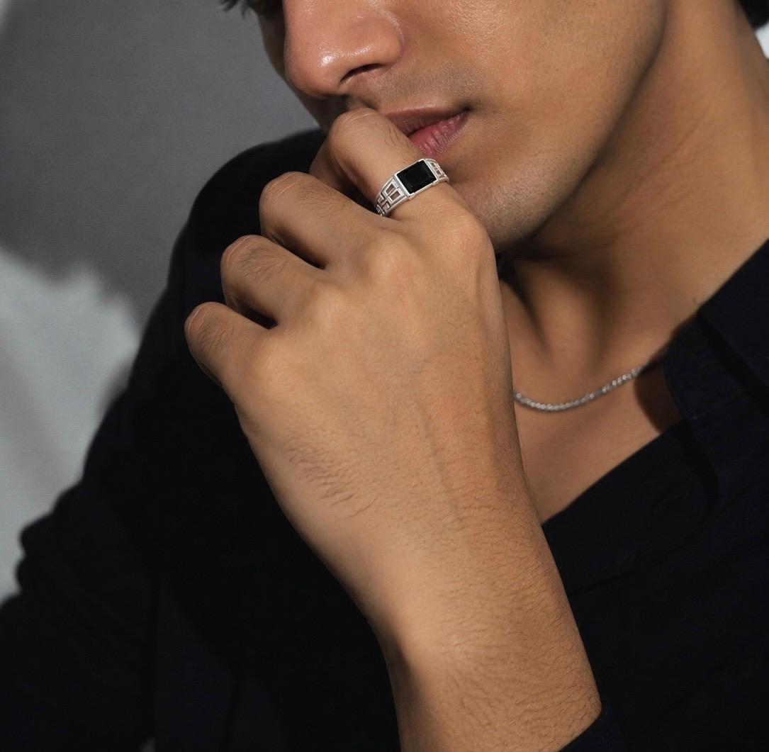 Valor Ring